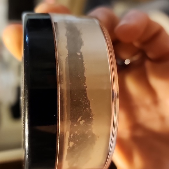 Revlon Setting Powder - Picture 2 of 3